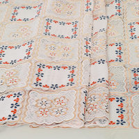 Nappe de table en dentelle Nouveau design Imperméable de haute qualité Couverture de table personnalisée pour fête Plastique durable Extérieur