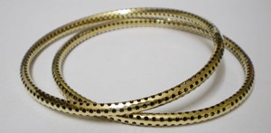 Ensemble de bracelets en cuivre plaqué or à motif de points de luxe pour femmes Bracelet empilable métallique poli tendance élégant - Product Image 2