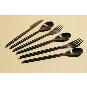 Ensemble de couverts en métal fini noir mat avec poignée de designer pour le dîner de mariage et la table ensembles de couverts pour manger - Product Image 4