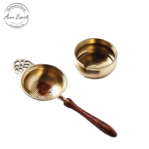 Passoire à thé en feuille de laiton fabriquée à la main avec bol fini doré pour le thé en vrac à la maison et au bureau, vente en gros - Product Image 2