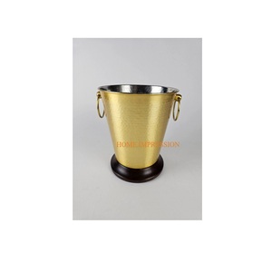 Cubo de vino de Metal chapado en oro martillado de gran tamaño de calidad superior para beber vino para fiestas estilo indio - Product Image 1