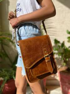 Fashion Designed Plain Leather Women Sling Bag Stylish Women <b>Handbags</b> - Product Image 2