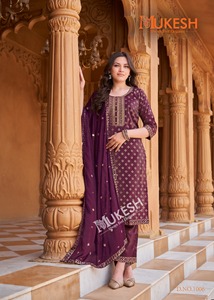 Belle tenue de soirée de créateur Attrayant Pure Viscose Simmer Roman avec broderie et imprimé or Kurti Pant et Dupatta - Product Image 5