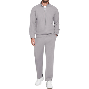 Ensemble survêtement homme en molleton français 300GSM personnalisé, deux pièces, sweat-shirt et jogging, couleur bordeaux unie, logo brodé, coupe premium - Product Image 1