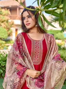 Exclusif Designer Traditionnel 3 Pièces Femme Indien Pakistanais Vêtements Long Flair Kurti Digital Floral Dupatta Pantalon Ensemble pour - Product Image 3