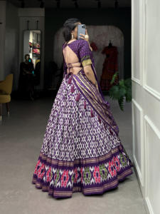 Lehenga de seda Tussar con estampado Ikkat elegante con trabajo de lámina y Dupatta de encaje Gotta para ropa de fiesta de boda compradores de suministro a granel - Product Image 2