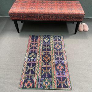 Alfombra Turca Vintage de 2.1x3.2 pies (64x98 cm), Alfombra Persa Azul y Roja - Product Image 1