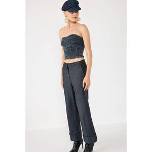 เสื้อยืดผู้หญิง - Product Image 3