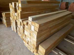 Bois de teck durable et résistant aux intempéries pour la construction de yachts, intérieurs de luxe, meubles de jardin et panneaux muraux - Product Image 3