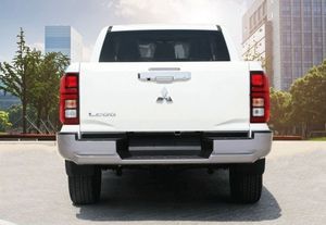 New/USED Mitsu bishi L200 SPORTERO GLS DIESEL MODEL Automatic transmission 5 seater - Product Image 6