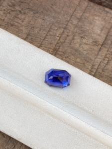 หินทอแทนซาไนต์ทรงแปดเหลี่ยมสวยงามสีฟ้าสดใสซูเปอร์ธรรมชาติซูไซต์2.74กะรัตหลุยส์สะอาด - Product Image 3