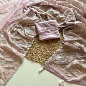 Sari de Tela Cristal VASTRA COTTAGE con Hilo de Viscosa, Bordado Zari Dorado, Trabajo de Corte, Pallu Tatkan, Ropa Étnica de Diseño de Lujo - Product Image 4