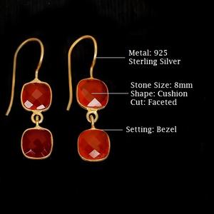 Boucles d'oreilles en labradorite Pierre précieuse Taille 8mm Forme coussin Or Vermeil Ensemble de lunettes en argent sterling 925 Boucles d'oreilles pendantes - Product Image 2