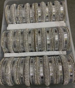 Set Gelang <span class=keywords><strong>Meenakari</strong></span> permintaan tinggi untuk wanita perhiasan rajasoran tradisional untuk acara budaya tersedia untuk dijual - Product Image 3