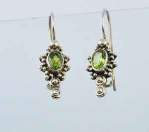 Pendientes de Peridoto Chapados en Oro Hechos a Mano, Plata de Ley 925, Joyería de Piedra de Nacimiento de Agosto, Regalo para Mujer, Fiesta de Aniversario - Product Image 5