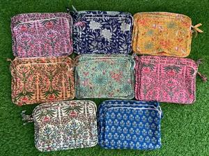 Vente en gros voyage femmes matelassé tablette ordinateur portable pochette à fermeture éclair sacs étui de protection Mack livre sac matelassé étui pour ordinateur portable Logo personnalisé - Product Image 4