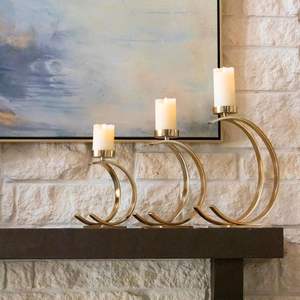 Bougeoir en métal au design élégant, parfait pour les cérémonies culturelles de méditation spirituelle ou les espaces de vie inspirés du yoga - Product Image 1