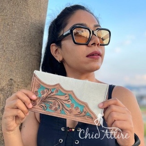 Cartera tallada a mano, funda de teléfono de embrague, elegante piel de vaca, Cartera de Color turquesa, multiusos, Walle de cuero occidental - Product Image 1