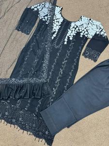 Colección de mujeres indias de alta calidad Ropa étnica elegante Mujeres Premium Rayón Fiesta sólida Ropa de Festival Producto hecho a mano - Product Image 5