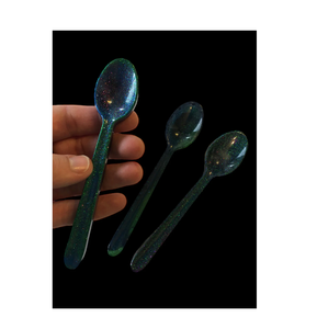 Cuchara de resina única color azul oscuro con esparcidor de cuchara pulido brillante para utensilios de cocina y restaurantes uso hecho a mano - Product Image 1