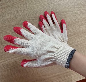 Gants enduits de caoutchouc vietnamiens Gants de travail de sécurité anti-coupures et antidérapants avec semi-revêtement en latex réutilisables pour le jardinage - Product Image 5