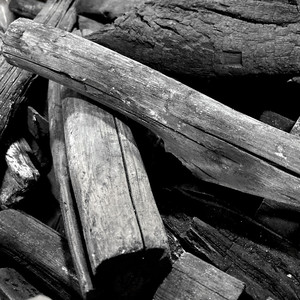 Carbón blanco Binchotan de alta calidad hecho de madera dura con mucho tiempo de combustión a buen precio de Vietnam - Product Image 2