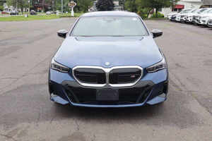 BMW I5 M60 AWD Sedán 2024, 4L, Asientos de Cuero, Caja de Cambios Manual/Automática, Control de Crucero, Cámara Trasera Izquierda, Faros LED Usados, Táctil - Product Image 3