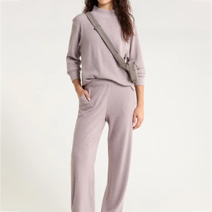 เสื้อสเวตเชิ้ตผ้าฟลีซหนานุ่มทรงโอเวอร์ไซส์ คอกลม พิมพ์ลายโลโก้ด้านหน้า รุ่นยอดนิยมสำหรับฤดูหนาว - Product Image 1