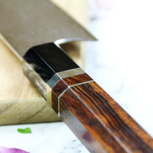 มีดสำหรับเชฟในครัวดามัสกัสทำด้วยมือมีดโลโก้แบบยึดได้ - Product Image 5