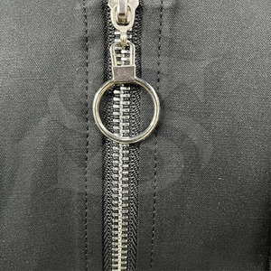 Abrigo de Cuero Suave Premium para Hombre que Ofrece un Uso Diario Cómodo y Cálido con Textura Suave y Duradera y un Estilo Urbano Moderno - Product Image 4