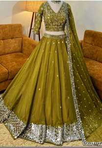 ชุดเดรสผ้าไหมอินเดีย lehenga choli ปักด้วยมือสำหรับผู้ใหญ่สำหรับงานแต่งงานและงานปาร์ตี้มีงานพิมพ์และผ้าตาข่าย - Product Image 2