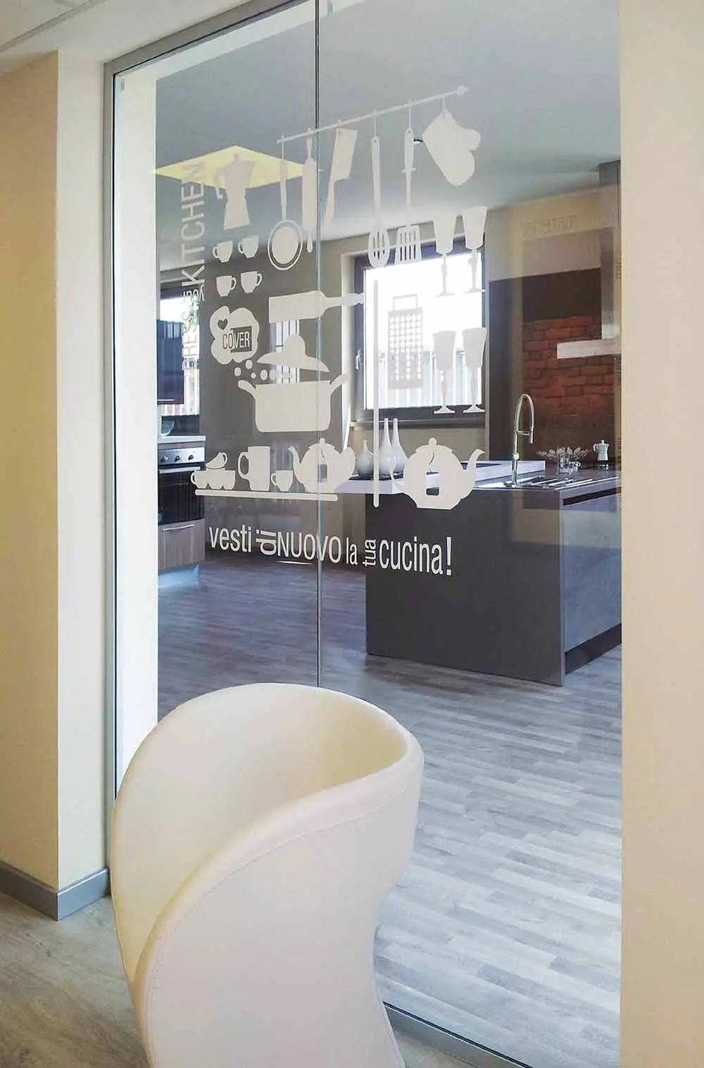 ドアで認定されたオフィスパーティション音響用のプレミアム品質のガラス壁モバイルパーティション壁