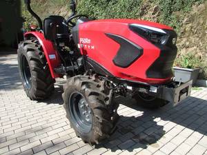 Tractor Bra n son TYM F50Rn, 37 Horas de Funcionamiento, Potencia 35 kW (48 hp) - Product Image 4