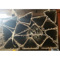 Tube triangulaire en aluminium extrudé, tube en aluminium triangulaire, tube en alliage d'aluminium de formes rectangulaires, ovales, octogonales, hexagonales, rondes