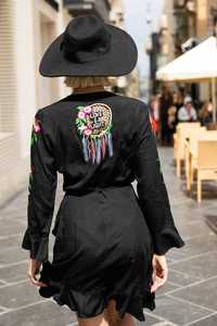 เดรสสั้นสไตล์วินเทจแบบยูเครน แฟชั่นใหม่ ขายส่ง สีดำ ปักลายพู่ห้อย แขนยาว ชุดเดียว สไตล์หวาน สีพื้น - Product Image 5