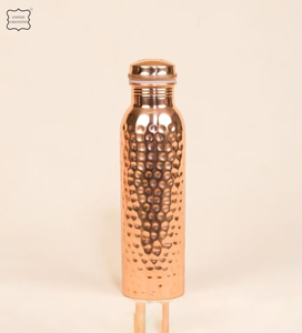 Botella de agua de cobre martillada hecha a mano clásica con diseño moderno único estilo personalizado última botella de agua de decoración - Product Image 6