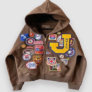 Sudaderas personalizadas oversize con lavado ácido, parches bordados y detalles en chenilla, sudaderas con cremallera de alta calidad, transpirables y unisex. - Product Image 3