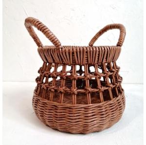 Juego de 2 Cestas de Ratán Marrón de Diferentes Tamaños con Acabado Natural, Perfectas para Almacenamiento de Alimentos y Accesorios para el Hogar, con Asa Negra - Product Image 4