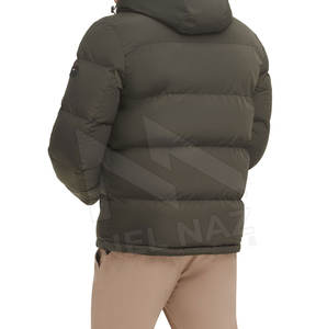 Chaqueta acolchada de invierno de manga larga con logotipo personalizado para hombre con cuello levantado último estilo de calle hecho con tela de lona - Product Image 2