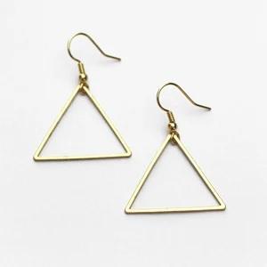 Venta al por mayor de lujo chapado en oro de estilo Vintage pendientes colgantes de latón para las mujeres de nueva moda ocasiones de boda Look Girls - Product Image 4