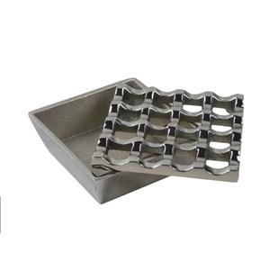 Classic Customized Outdoor Cast Aluminum <b>Ashtray</b> with Rust Resistant Finish for Patio Garden Balcony - Product Image 2