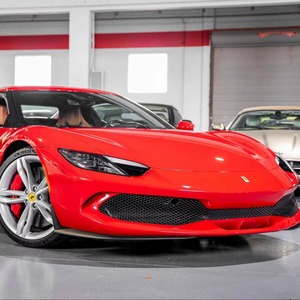 LUXURY RIDE 2023 296 GTB Híbrido V6 Biturbo de 818 CV, Frenos de Cerámica de Carbono - Product Image 1