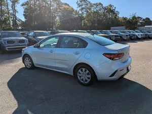 รถเก๋ง Kia Rio S ปี 2023 สภาพดีเยี่ยม ใช้งานน้อย - Product Image 6