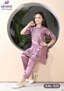 Ensemble Kurta et pantalon doux pour filles Ajmera, broderie en dentelle, manches longues, viscose, tenue ethnique traditionnelle pour enfants, en stock - Product Image 4