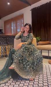 VESTIDO LOOK DE FIESTA DE DISEÑADOR CON TRABAJO DE BORDADO - Product Image 5