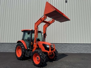 Tracteur Kubota M4-071HDC12 d'occasion avec des performances de qualité supérieure pour les besoins agricoles quotidiens - Product Image 3