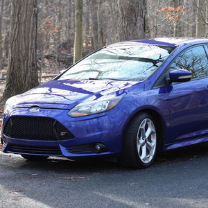 Ford Focus ST 2013 d'occasion en bon état, sans accident, conduite à gauche/droite - Product Image 1