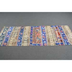 Alfombra Vintage de 2.3x7 pies, Alfombra Turca, Alfombra Marroquí de Lana Azul y Roja - Product Image 2