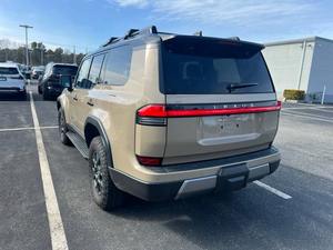 Usado cuidadosamente 2024 Lexus GX 550 Overtrail + 4dr SUV 4WD - Product Image 2