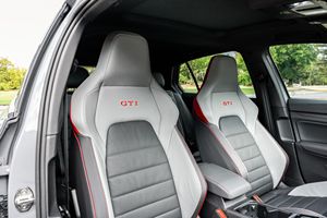 Magnifique Volkswagen GTI 380 SE 2024, transmission automatique, 4 cylindres - Product Image 3